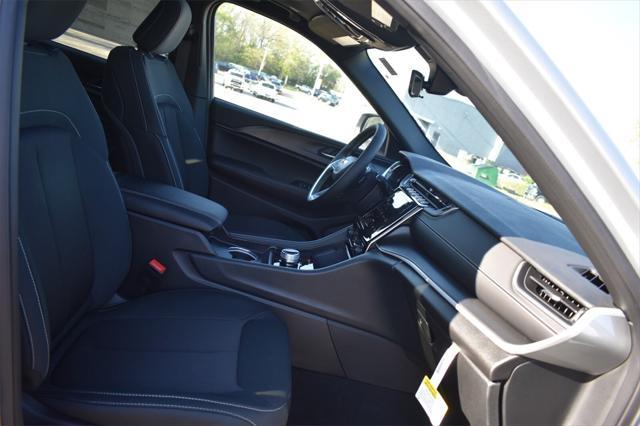 new 2025 Jeep Grand Cherokee L car, priced at $40,920