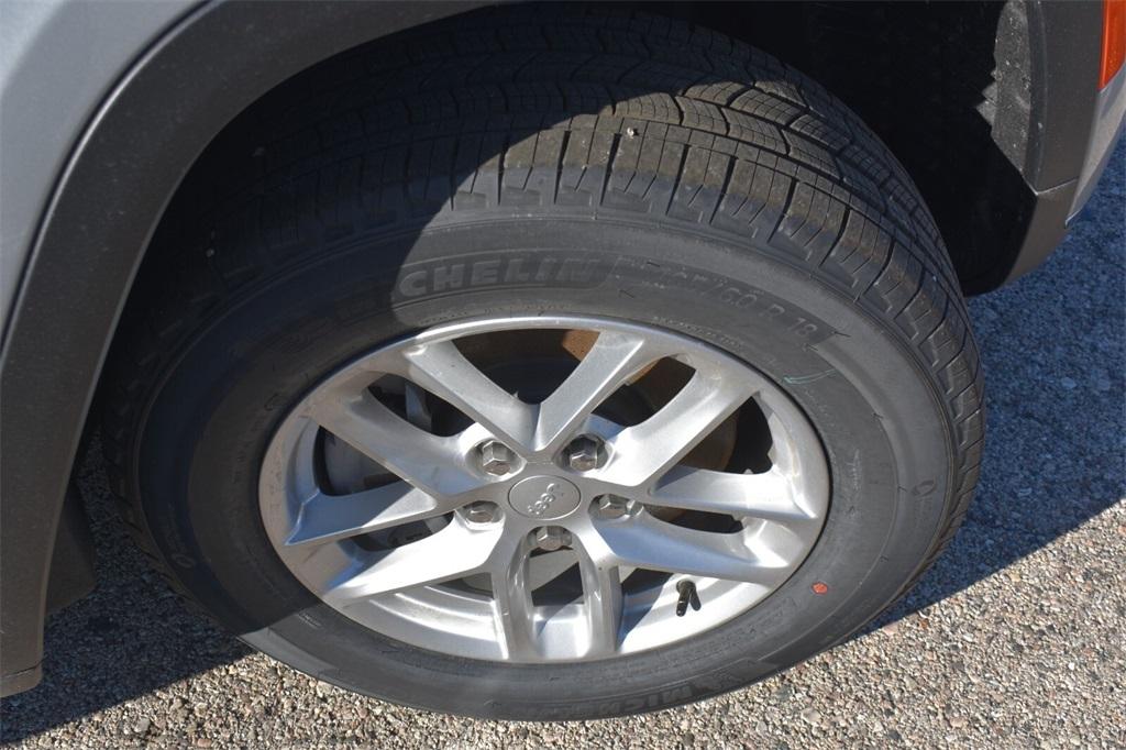 new 2025 Jeep Grand Cherokee L car, priced at $35,495