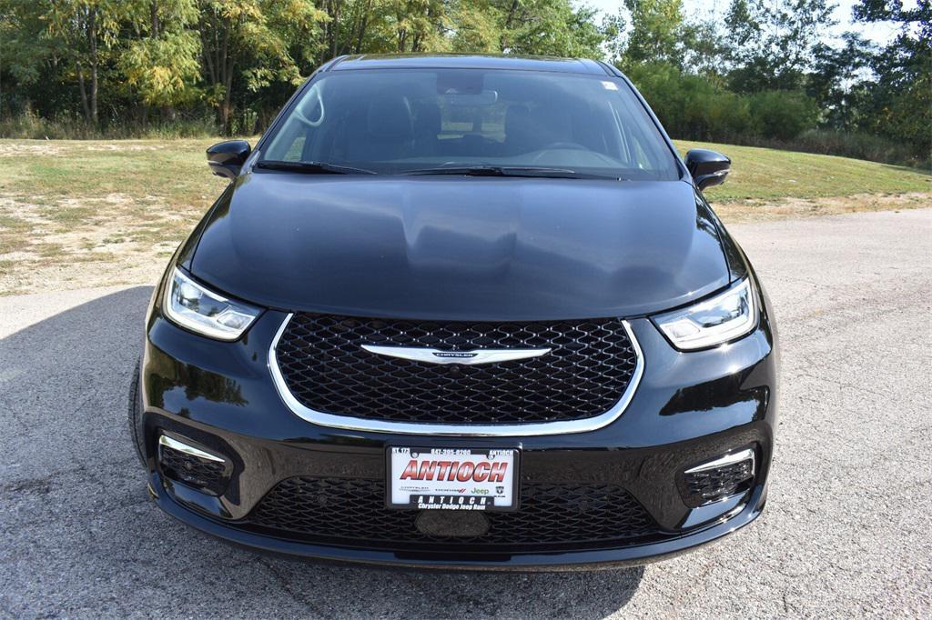 new 2026 Chrysler Pacifica car, priced at $47,718