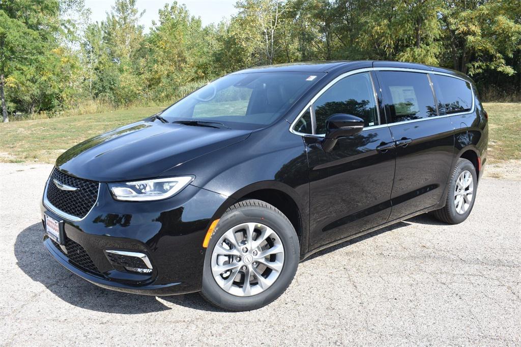 new 2026 Chrysler Pacifica car, priced at $47,718