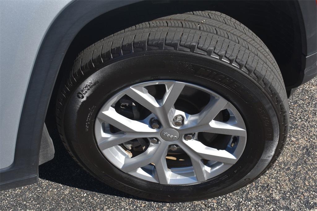 used 2023 Jeep Grand Cherokee L car, priced at $27,677