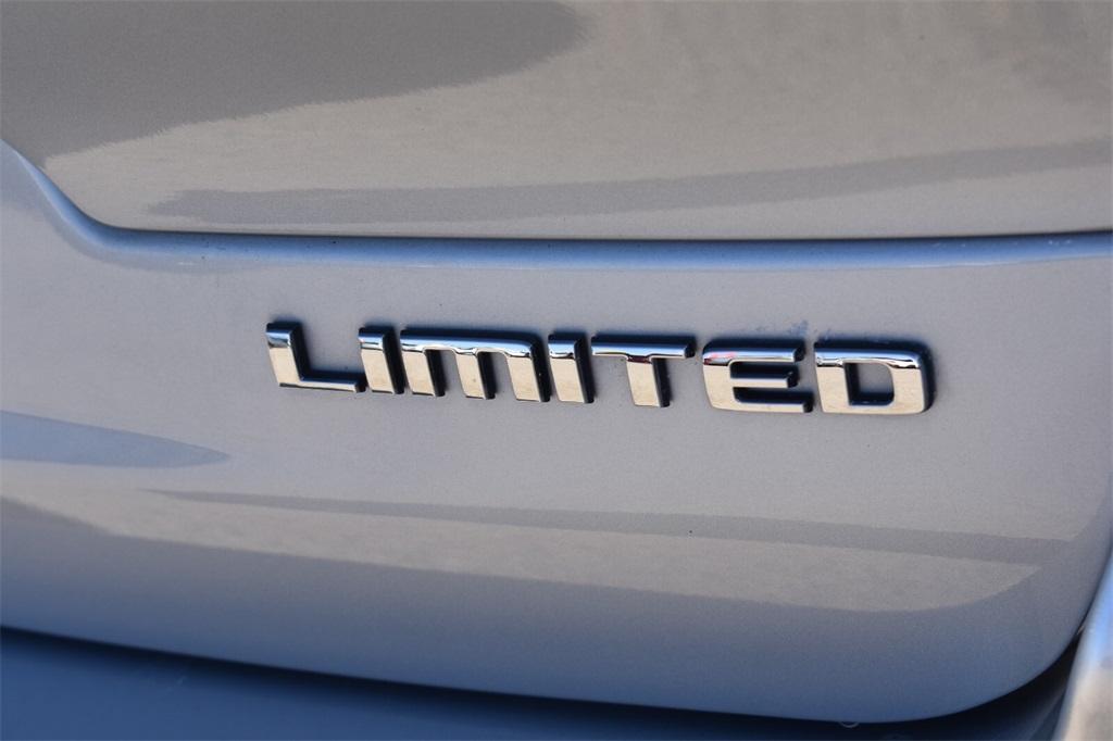 used 2023 Jeep Grand Cherokee L car, priced at $27,677