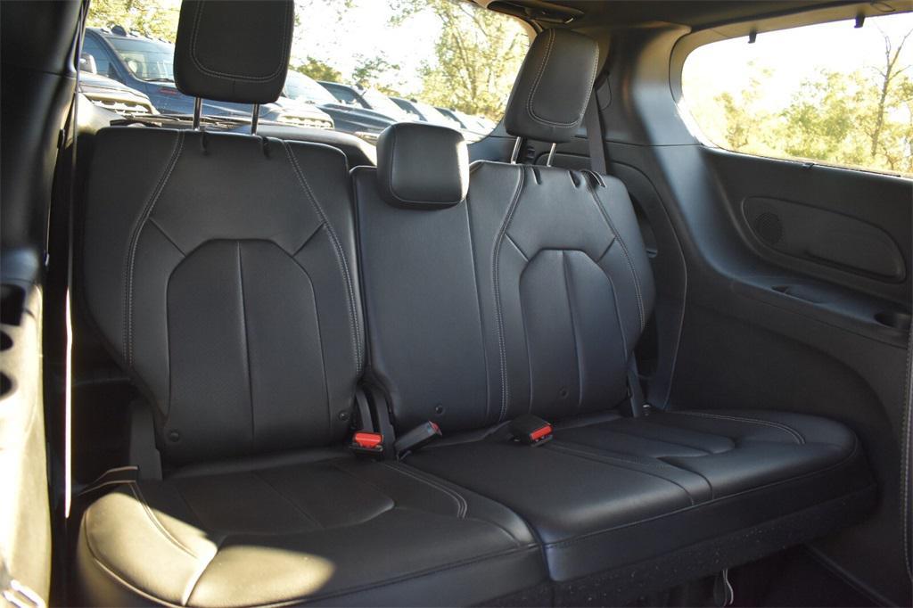 used 2020 Chrysler Pacifica car, priced at $25,977