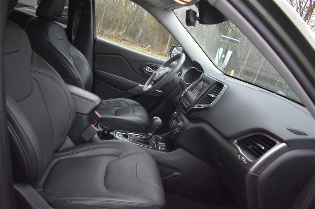 used 2021 Jeep Cherokee car, priced at $22,677