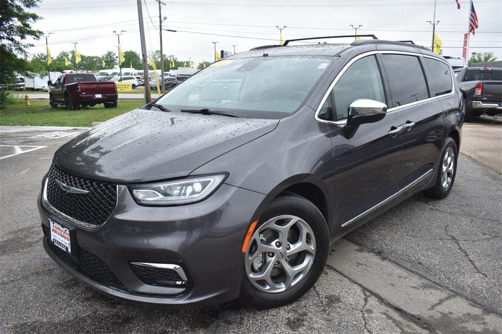 used 2023 Chrysler Pacifica car, priced at $26,977