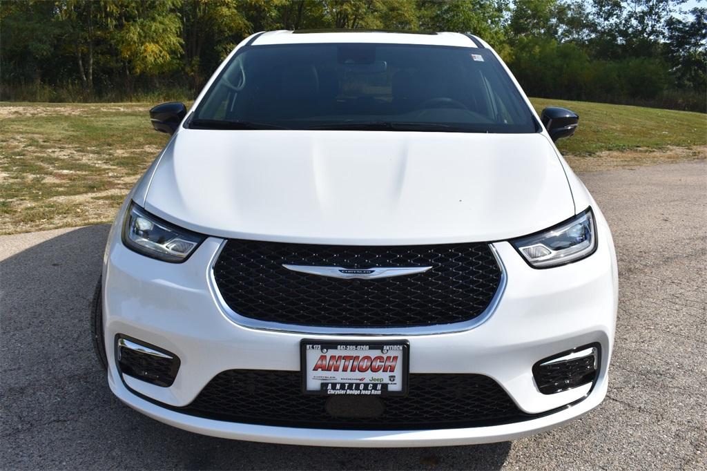 new 2026 Chrysler Pacifica car, priced at $45,985