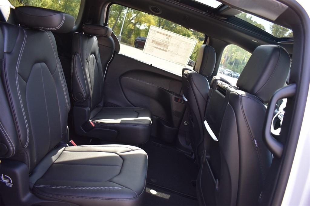 new 2026 Chrysler Pacifica car, priced at $45,985