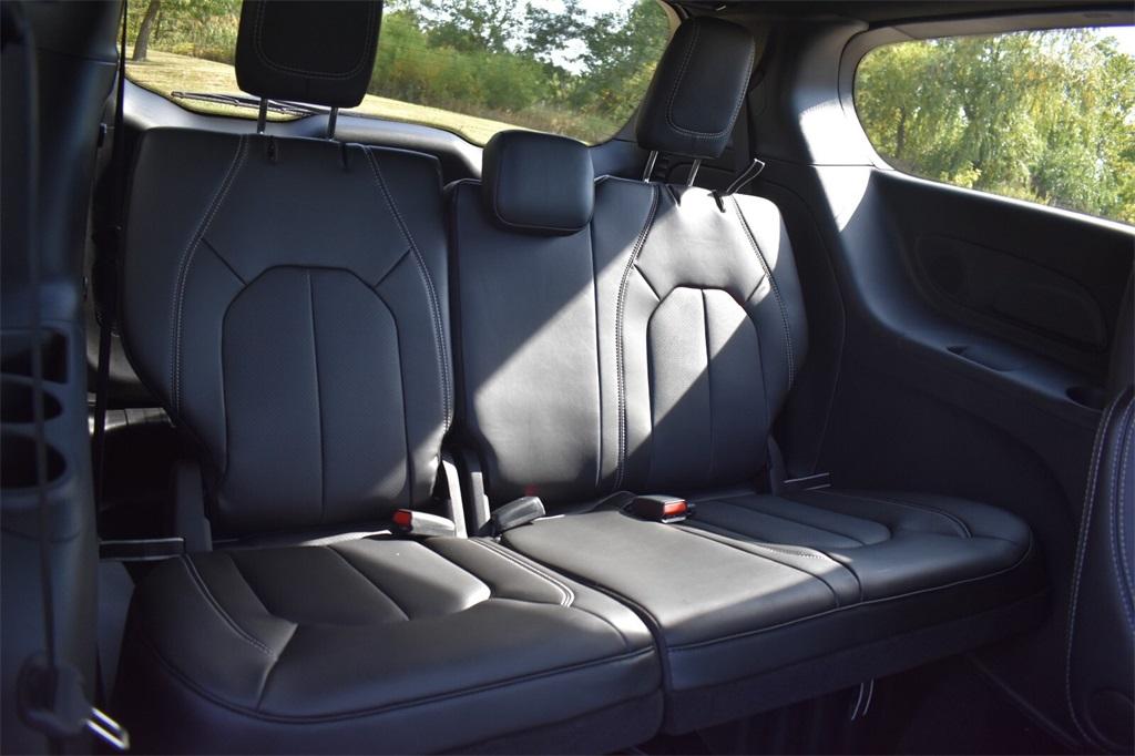 new 2026 Chrysler Pacifica car, priced at $45,985