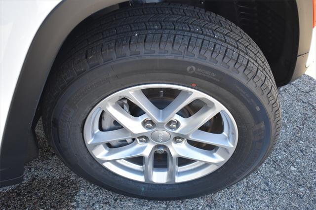 new 2025 Jeep Grand Cherokee L car, priced at $40,325