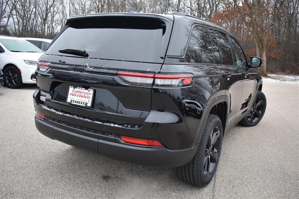 new 2025 Jeep Grand Cherokee car, priced at $38,995