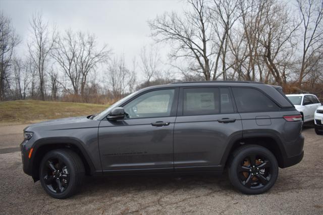 new 2025 Jeep Grand Cherokee car, priced at $41,945