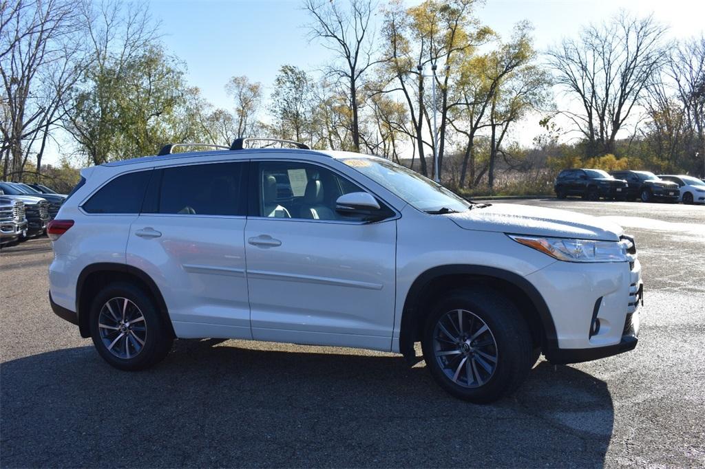 used 2017 Toyota Highlander car, priced at $22,977