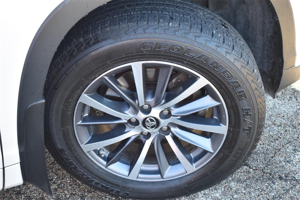used 2017 Toyota Highlander car, priced at $22,977