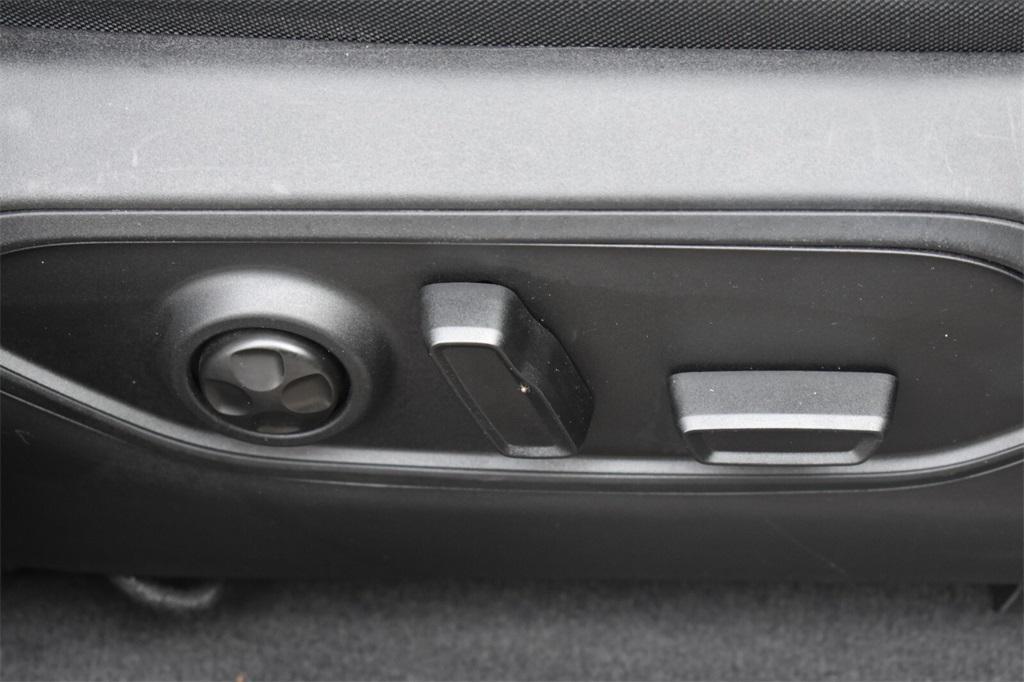 used 2021 Jeep Grand Cherokee L car, priced at $29,777