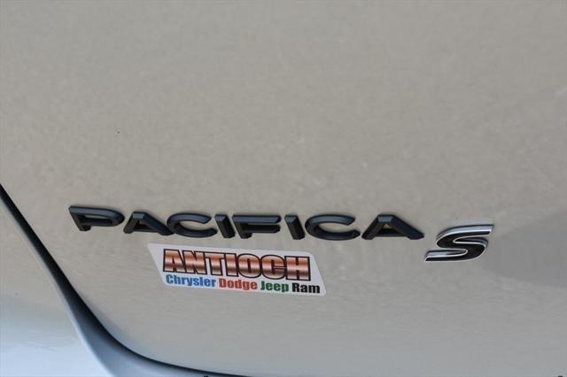 new 2024 Chrysler Pacifica car, priced at $43,307