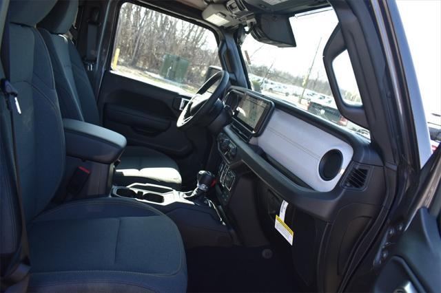 new 2025 Jeep Wrangler car, priced at $45,784