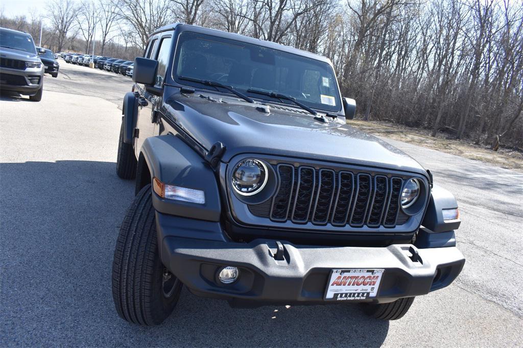 new 2025 Jeep Wrangler car, priced at $45,852