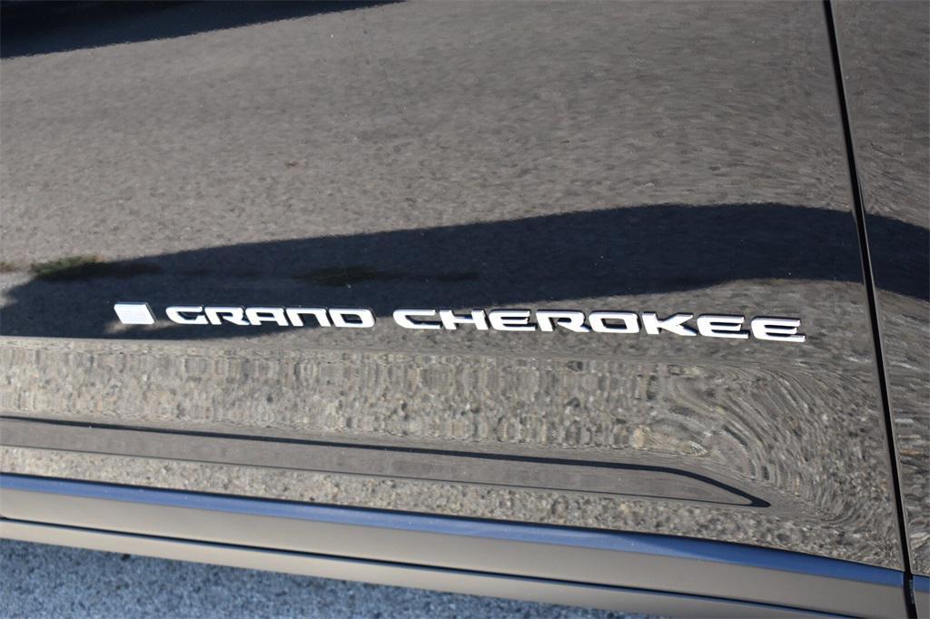 new 2025 Jeep Grand Cherokee car, priced at $38,434