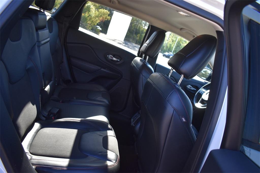 used 2015 Jeep Cherokee car, priced at $12,777