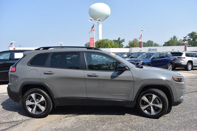used 2022 Jeep Cherokee car, priced at $25,177