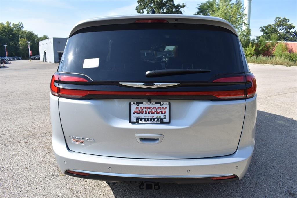 new 2026 Chrysler Pacifica car, priced at $51,382