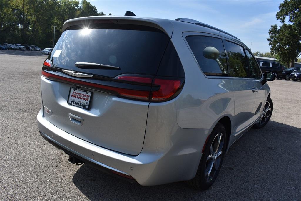 new 2026 Chrysler Pacifica car, priced at $51,382