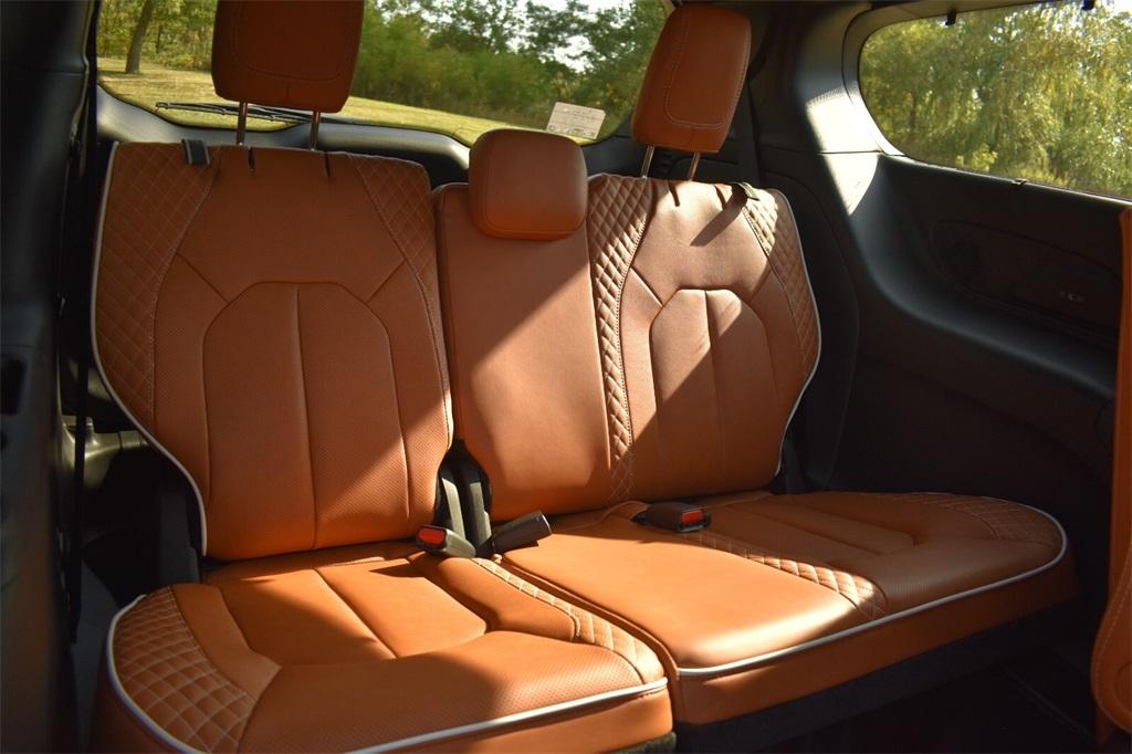 new 2026 Chrysler Pacifica car, priced at $51,382