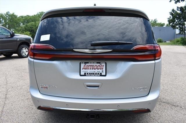 new 2024 Chrysler Pacifica car, priced at $48,665