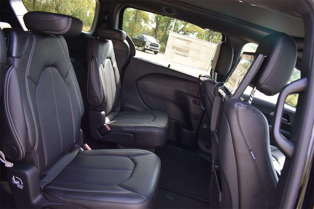 new 2026 Chrysler Pacifica car, priced at $47,718