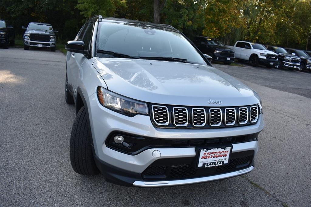new 2026 Jeep Compass car, priced at $31,618