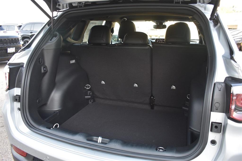 new 2026 Jeep Compass car, priced at $31,618