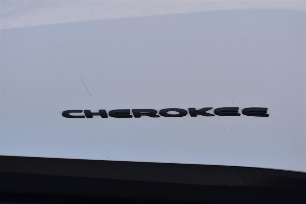 used 2021 Jeep Cherokee car, priced at $25,677