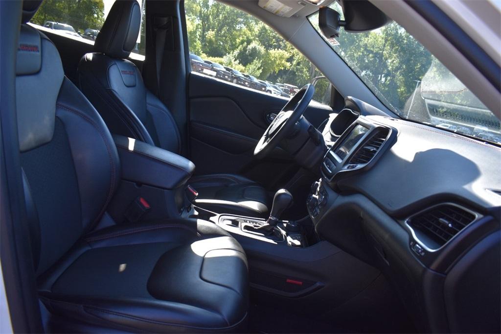 used 2021 Jeep Cherokee car, priced at $25,677