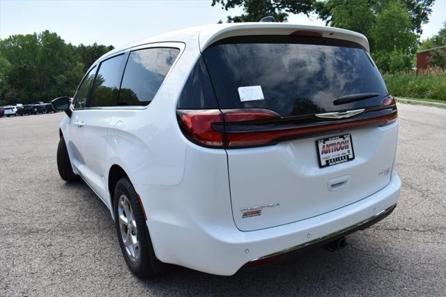 new 2024 Chrysler Pacifica car, priced at $44,371