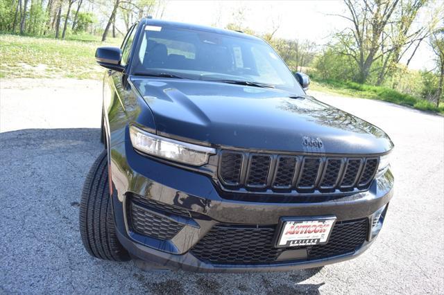 new 2025 Jeep Grand Cherokee car, priced at $44,000