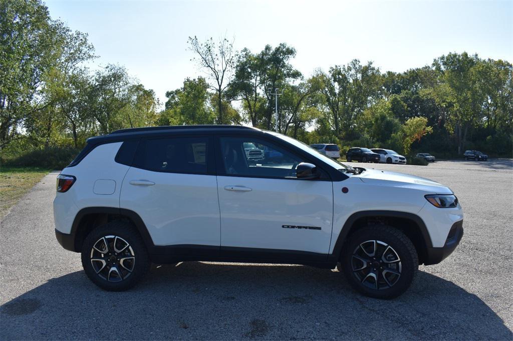 new 2026 Jeep Compass car, priced at $31,850