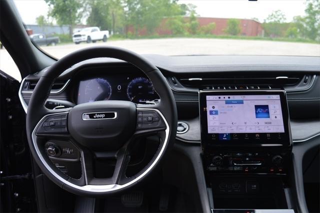 new 2024 Jeep Grand Cherokee car, priced at $50,290