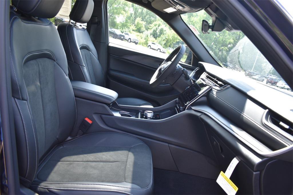 new 2025 Jeep Grand Cherokee L car, priced at $43,746