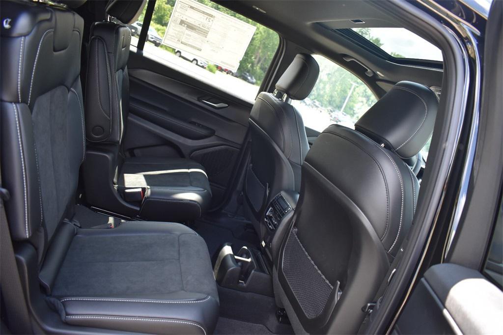 new 2025 Jeep Grand Cherokee L car, priced at $43,746