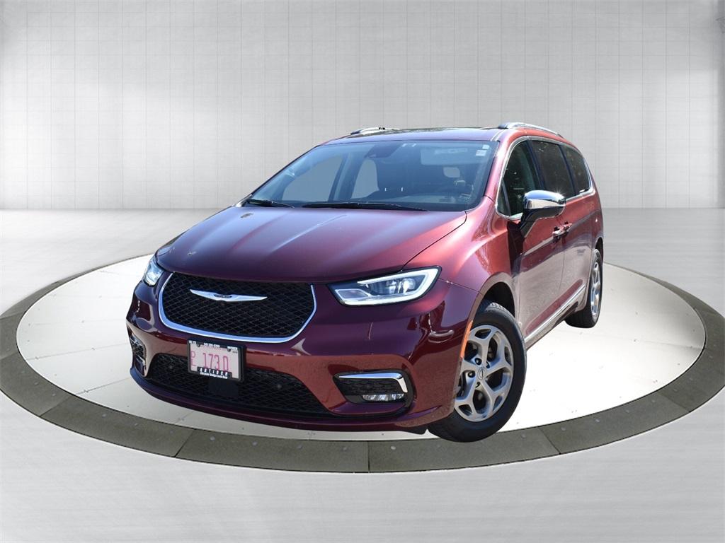 used 2023 Chrysler Pacifica car, priced at $39,977
