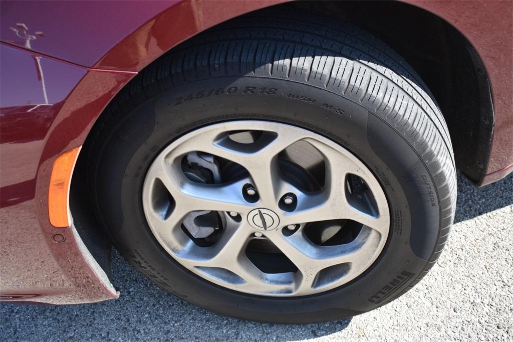 used 2023 Chrysler Pacifica car, priced at $39,777