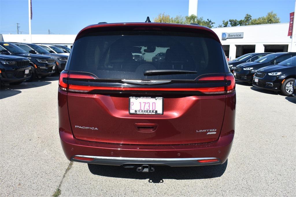 used 2023 Chrysler Pacifica car, priced at $39,977