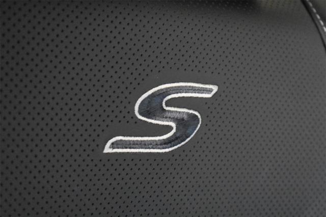 new 2025 Chrysler Pacifica car, priced at $48,175