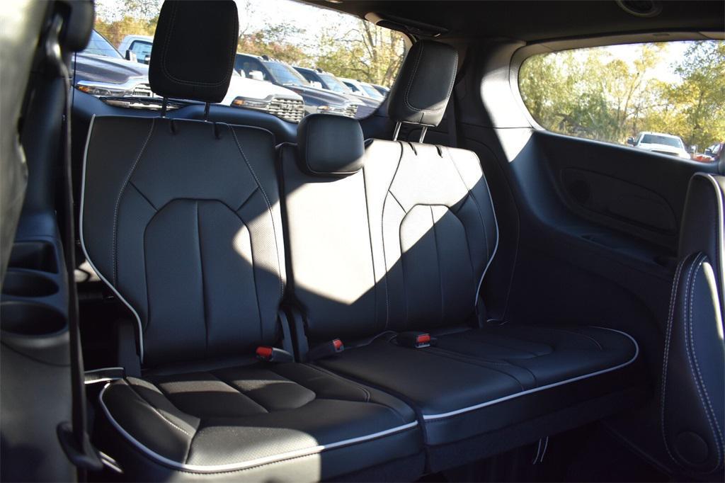 new 2026 Chrysler Pacifica car, priced at $52,926