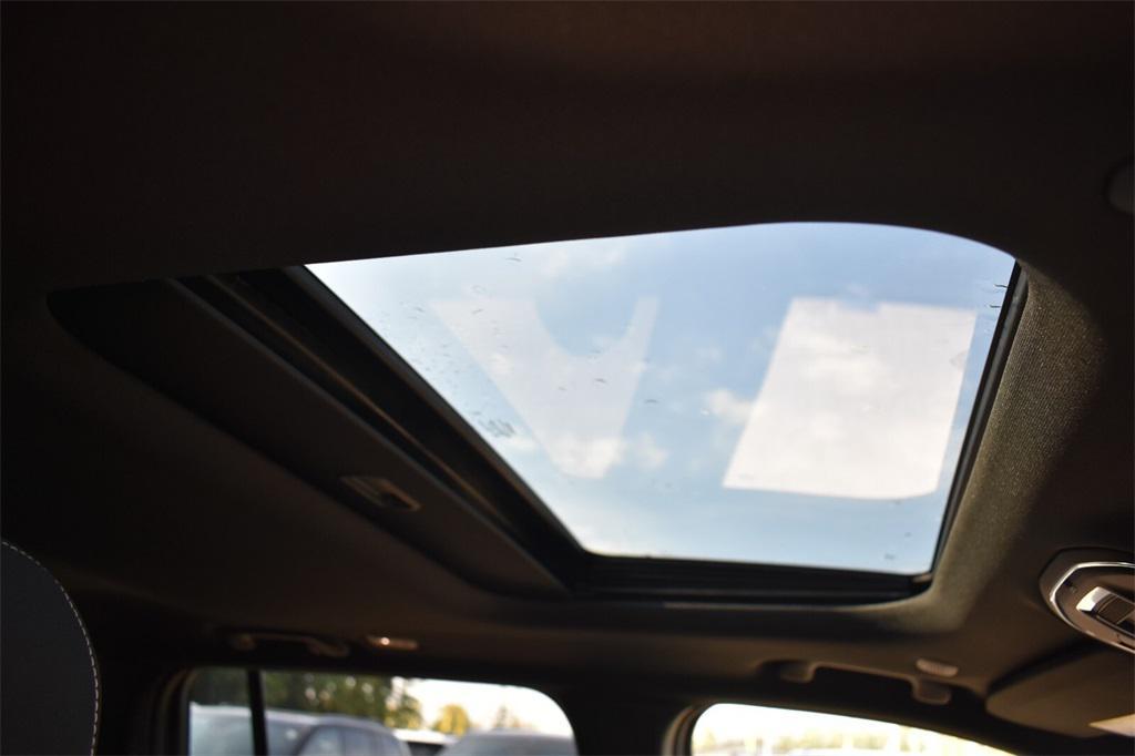 new 2025 Jeep Grand Cherokee car, priced at $37,500