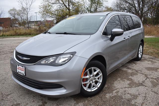 used 2018 Chrysler Pacifica car, priced at $14,477