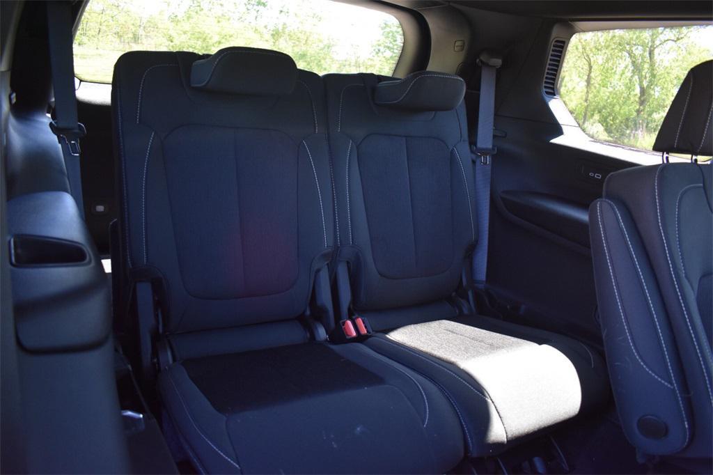 new 2025 Jeep Grand Cherokee L car, priced at $39,237