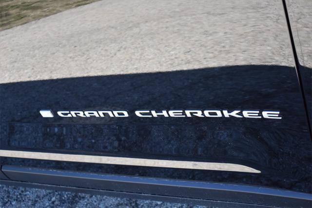 new 2025 Jeep Grand Cherokee L car, priced at $42,215