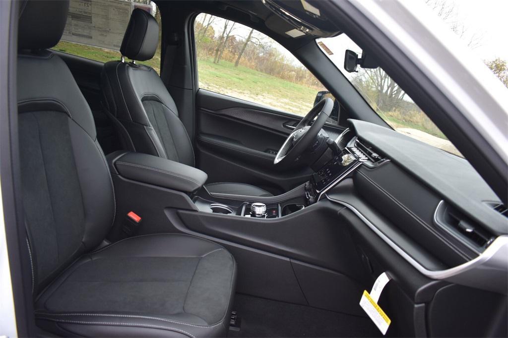 new 2025 Jeep Grand Cherokee L car, priced at $43,029