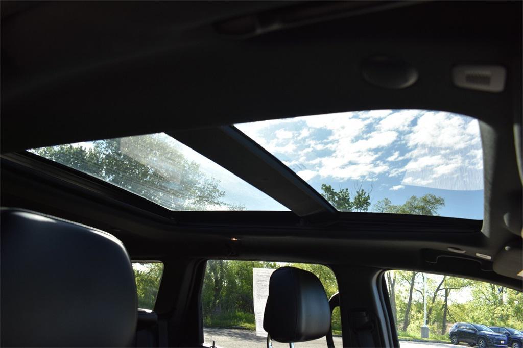 used 2022 Jeep Grand Cherokee WK car, priced at $28,677